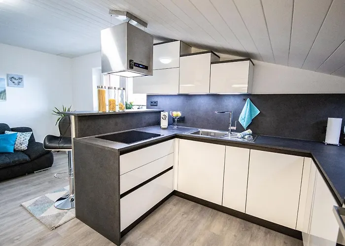 Zeitlos. °18 Daire Mieders