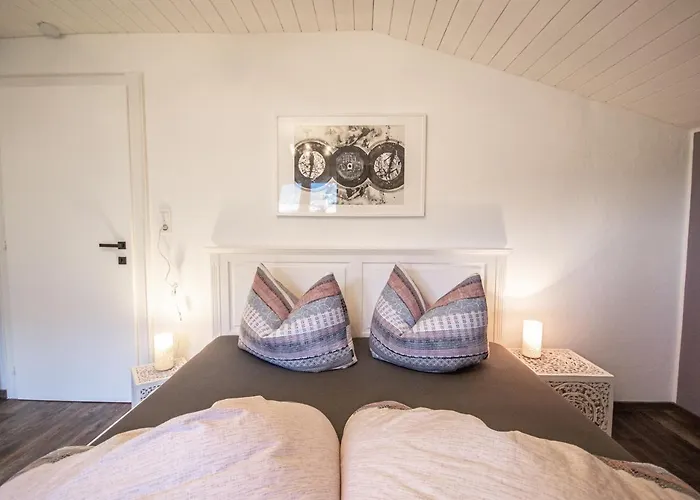 Daire Zeitlos. °18 *